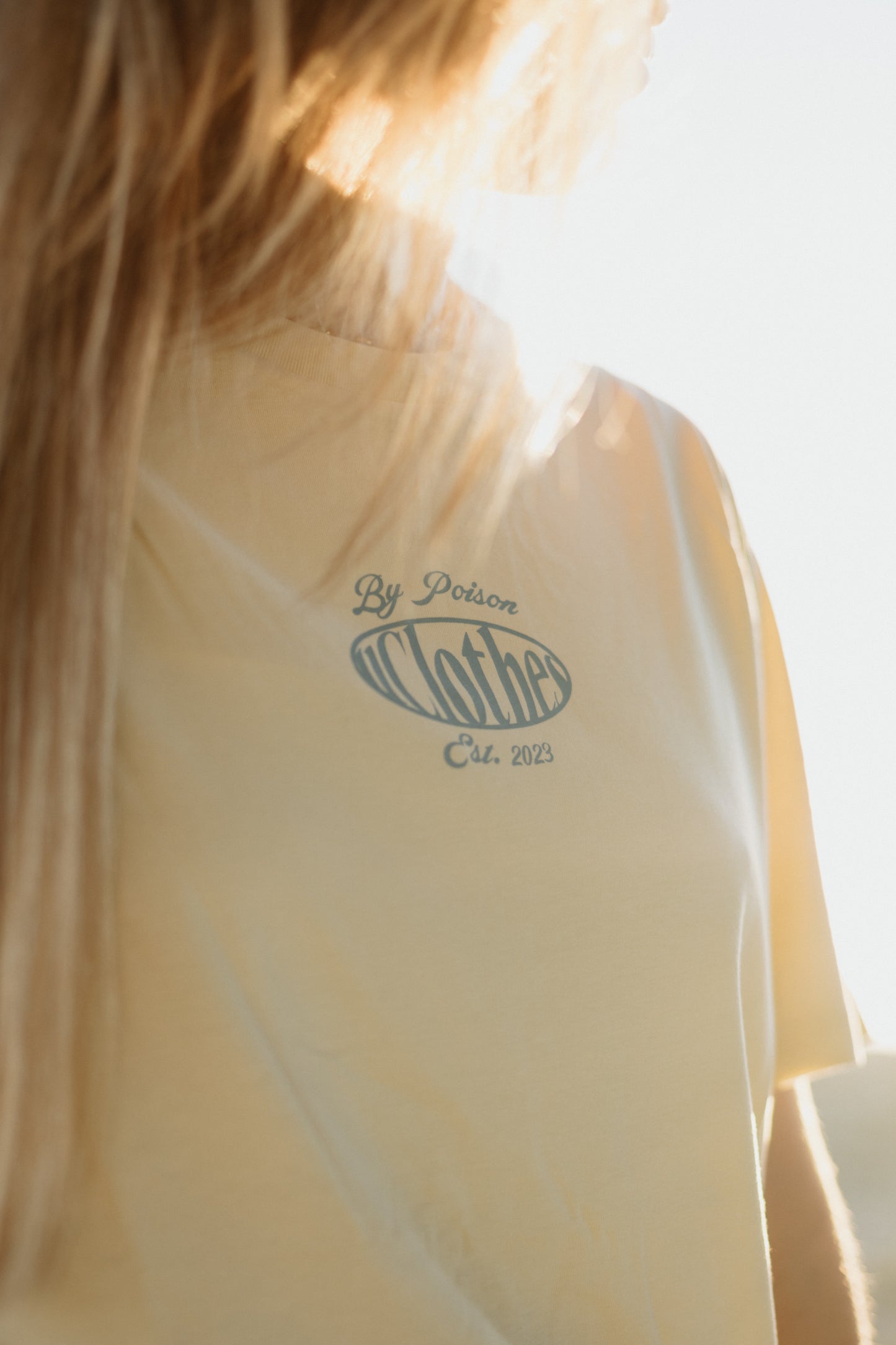 CAMISETA UNOVELES X POISON
